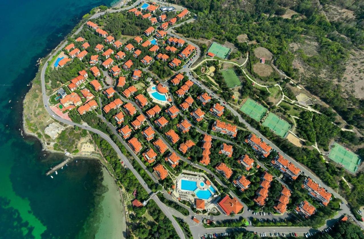 Quiet Apartment With Big Terrace In Santa Marina With Parking Sozopol Buitenkant foto