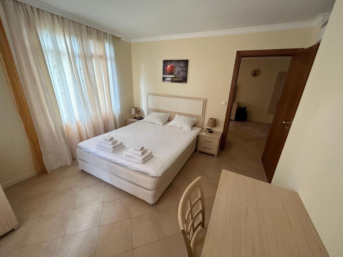 Quiet Apartment With Big Terrace In Santa Marina With Parking Sozopol Buitenkant foto