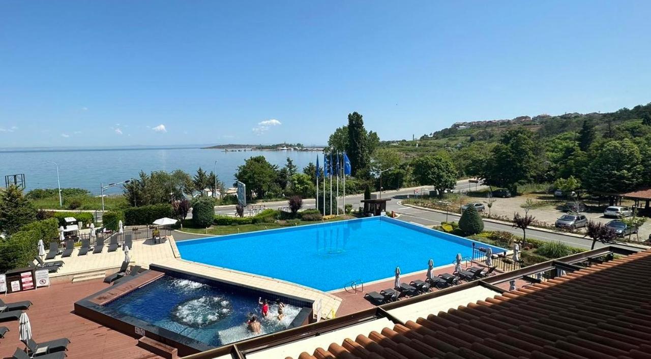 Quiet Apartment With Big Terrace In Santa Marina With Parking Sozopol Buitenkant foto