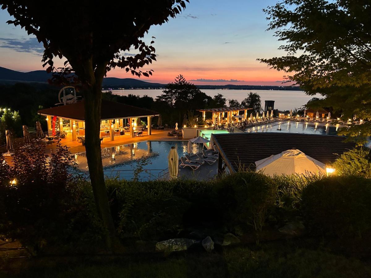 Quiet Apartment With Big Terrace In Santa Marina With Parking Sozopol Buitenkant foto