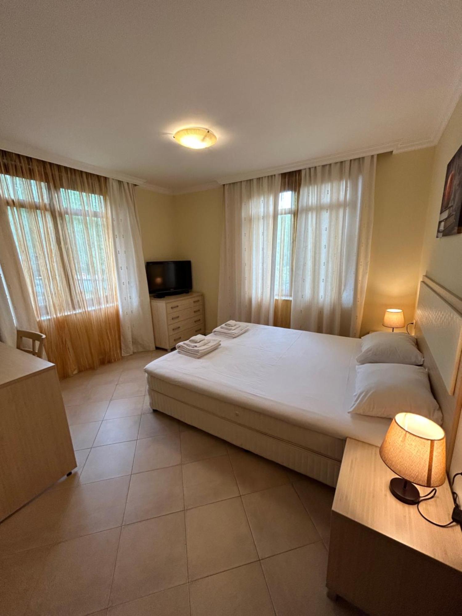 Quiet Apartment With Big Terrace In Santa Marina With Parking Sozopol Kamer foto